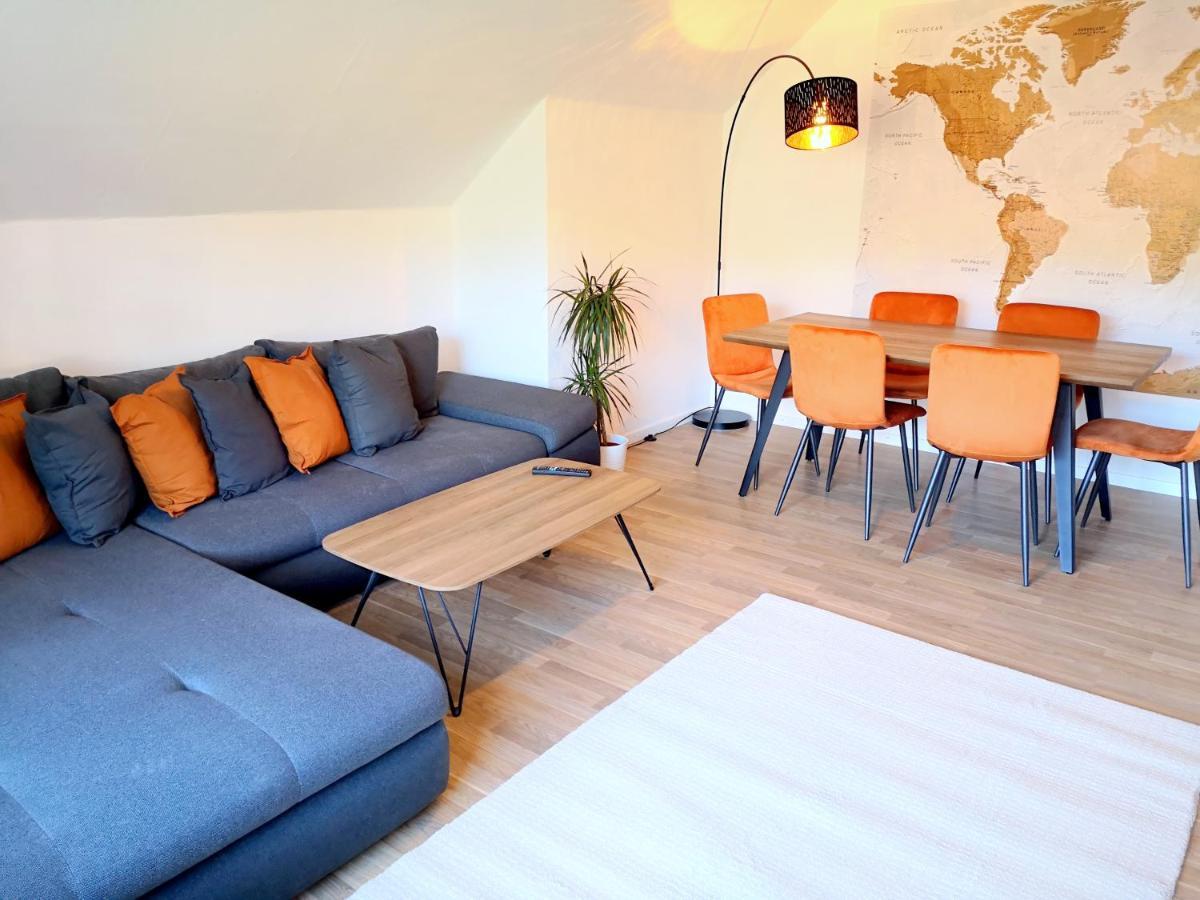 Family-Apartment Mit Balkon, Kueche, Parkplatz & Waschmaschine Офенбург Екстериор снимка